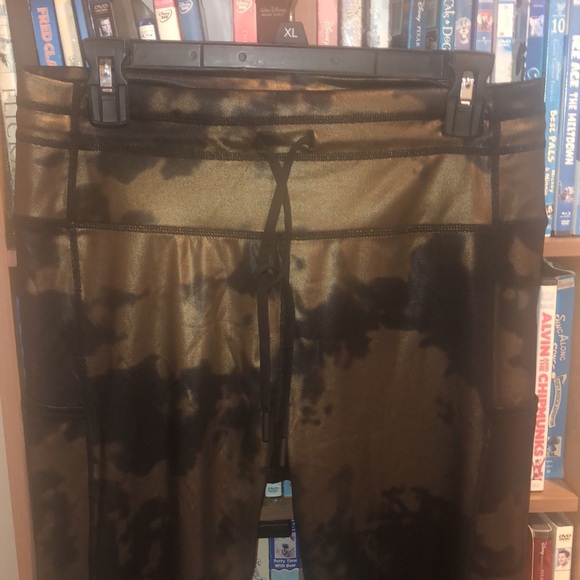 Zyia Hendrix Active Metallic 7/8 Luxe Leggings Sz 14-16 - Picture 3 of 16
